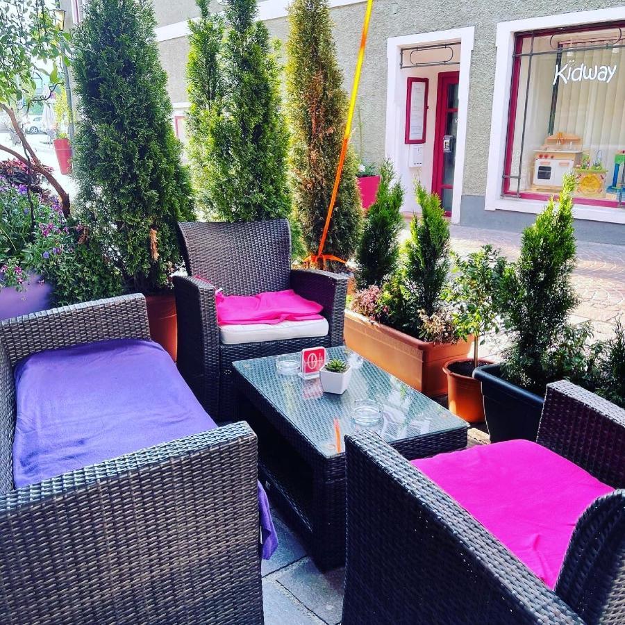 Hostel Lovely Rooms, City Center, Shared Bathroom, Windows To Corridor Villach Eksteriør bilde