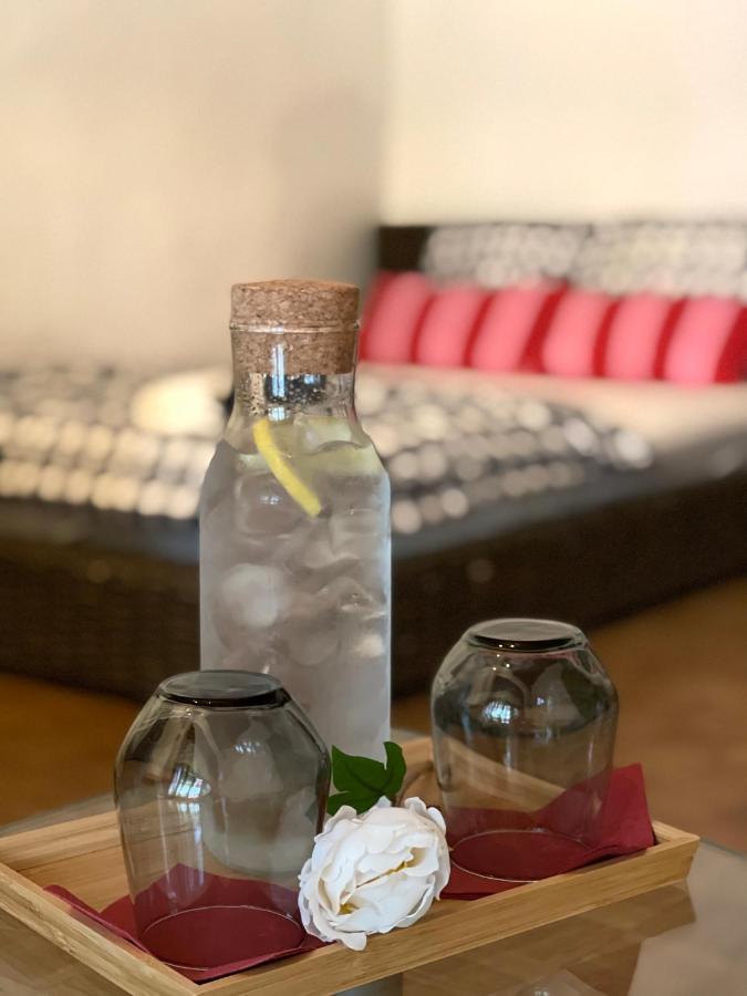 Hostel Lovely Rooms, City Center, Shared Bathroom, Windows To Corridor Villach Eksteriør bilde