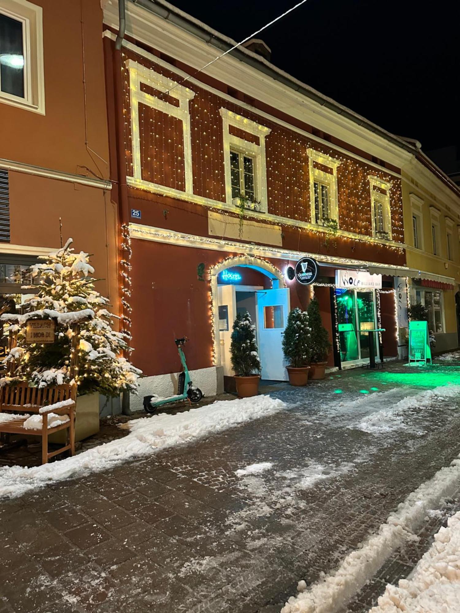 Hostel Lovely Rooms, City Center, Shared Bathroom, Windows To Corridor Villach Eksteriør bilde